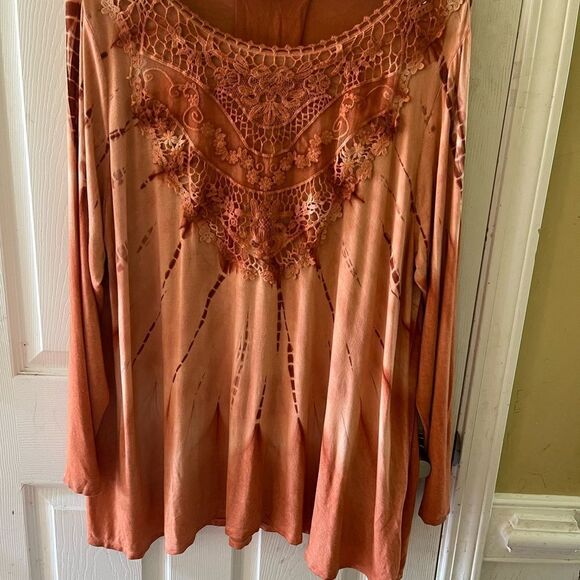 Indigo thread  plus size Burnt orange tie dye tunic size 2X - Picture 4 of 9